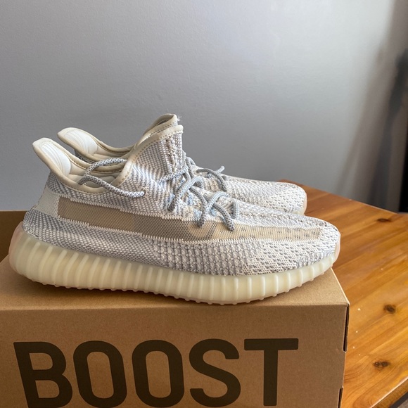 Yeezy 350 Lundmarks v2 non reflective - Picture 2 of 8